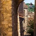 A Les Bains - Les Fontaines Apartment