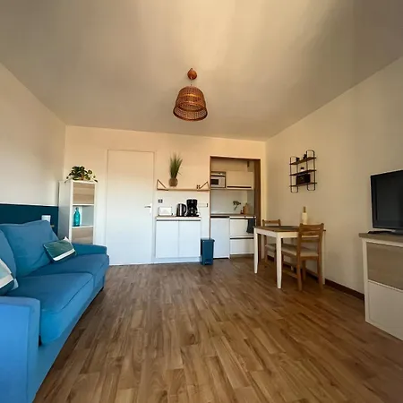 A Les Bains - Les Fontaines Apartment