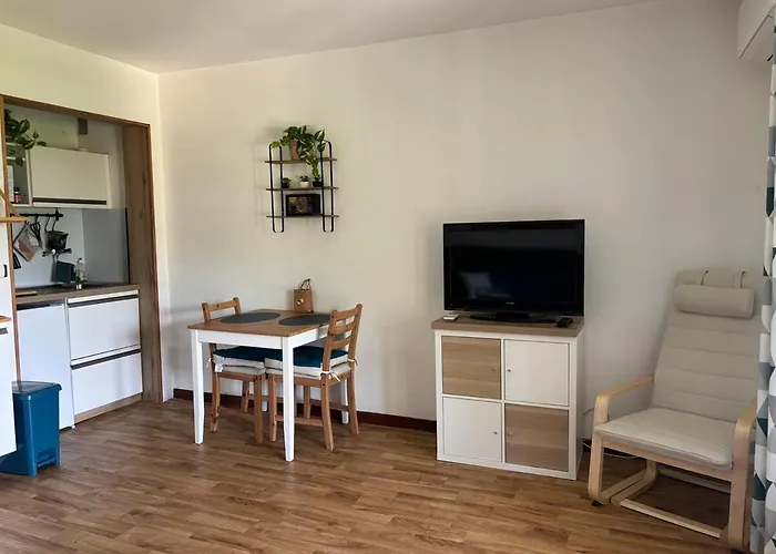 A Les Bains - Les Fontaines